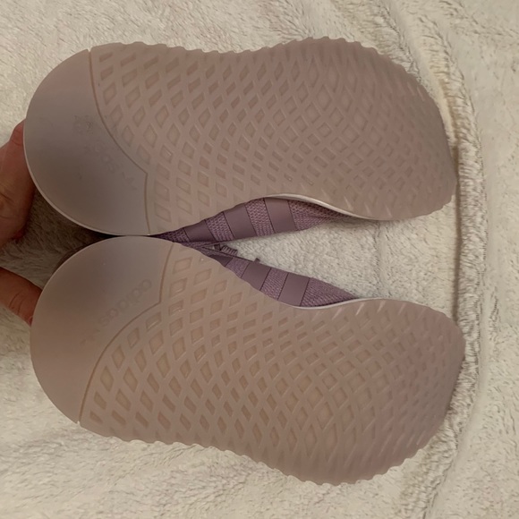 Light purple Adidas - Picture 4 of 11